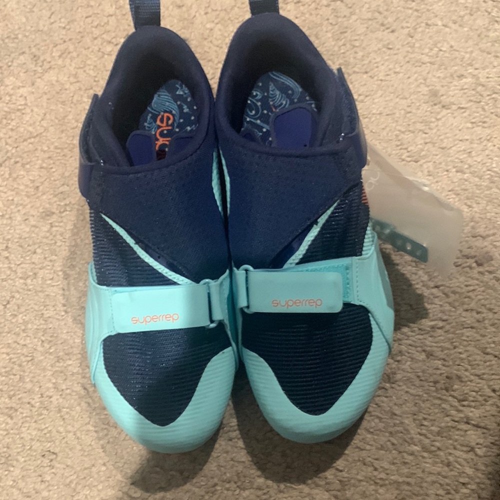 Cycling shoes